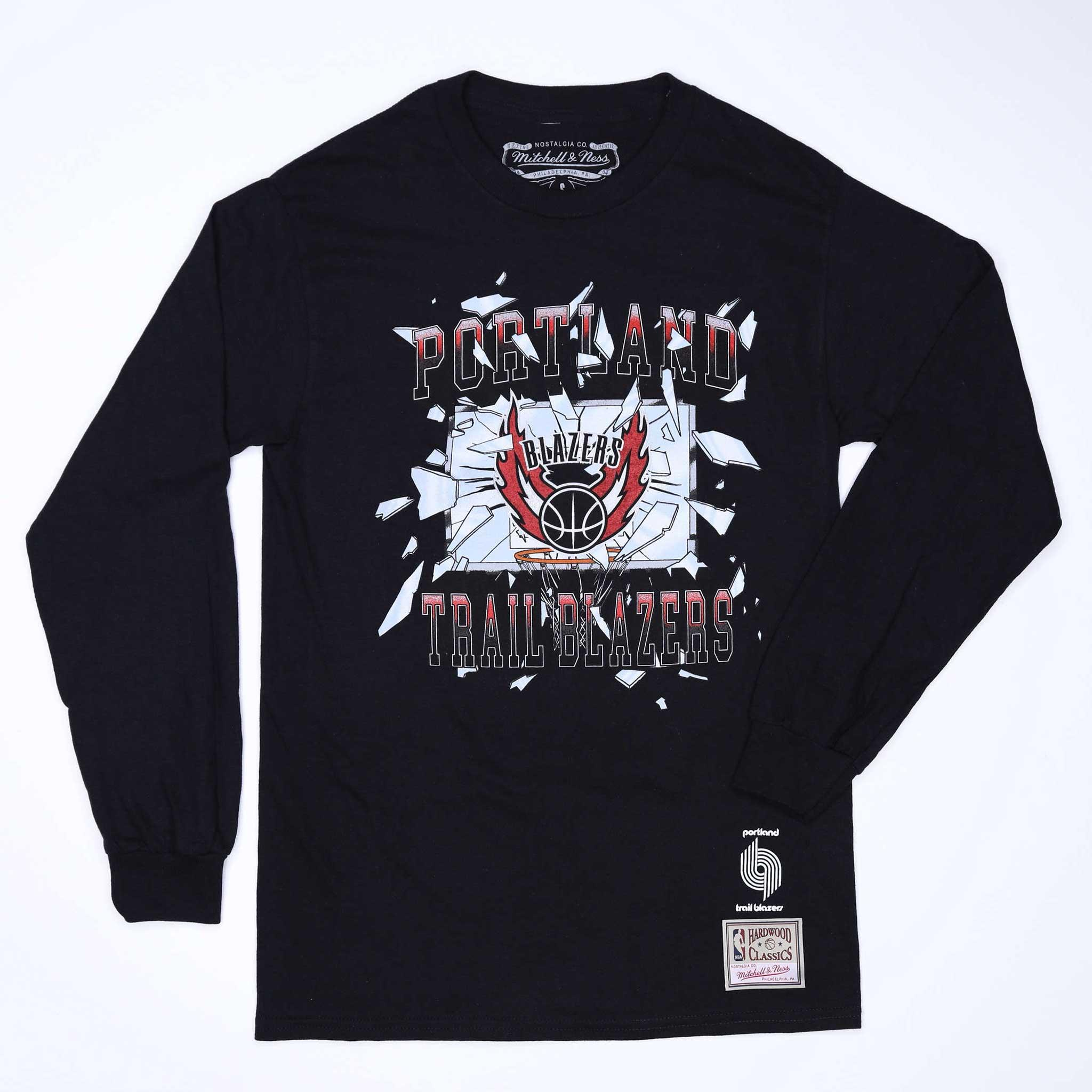 Mitchell & Ness Big Face Black Long Sleeved T-shirt - Image 3