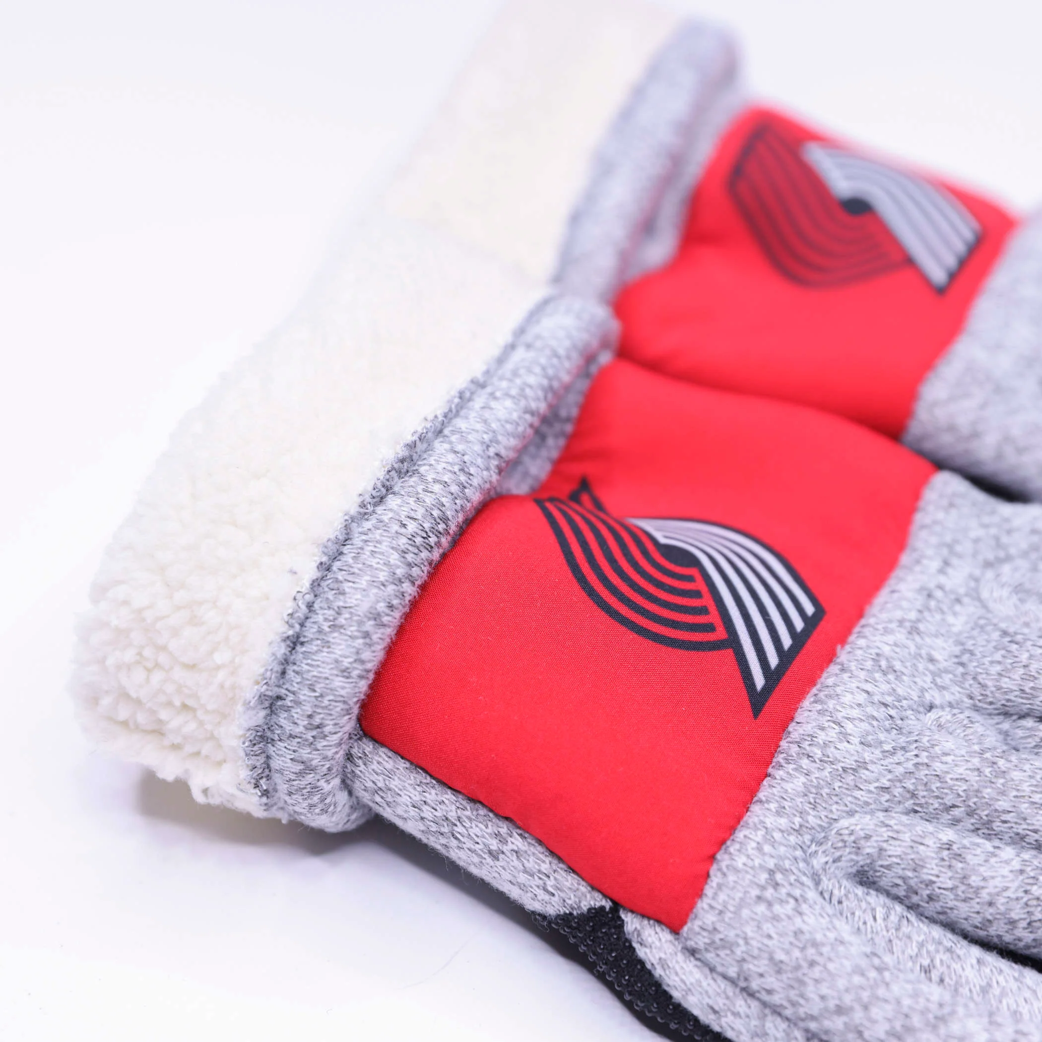 Blazers High End Knit Gloves - Image 6