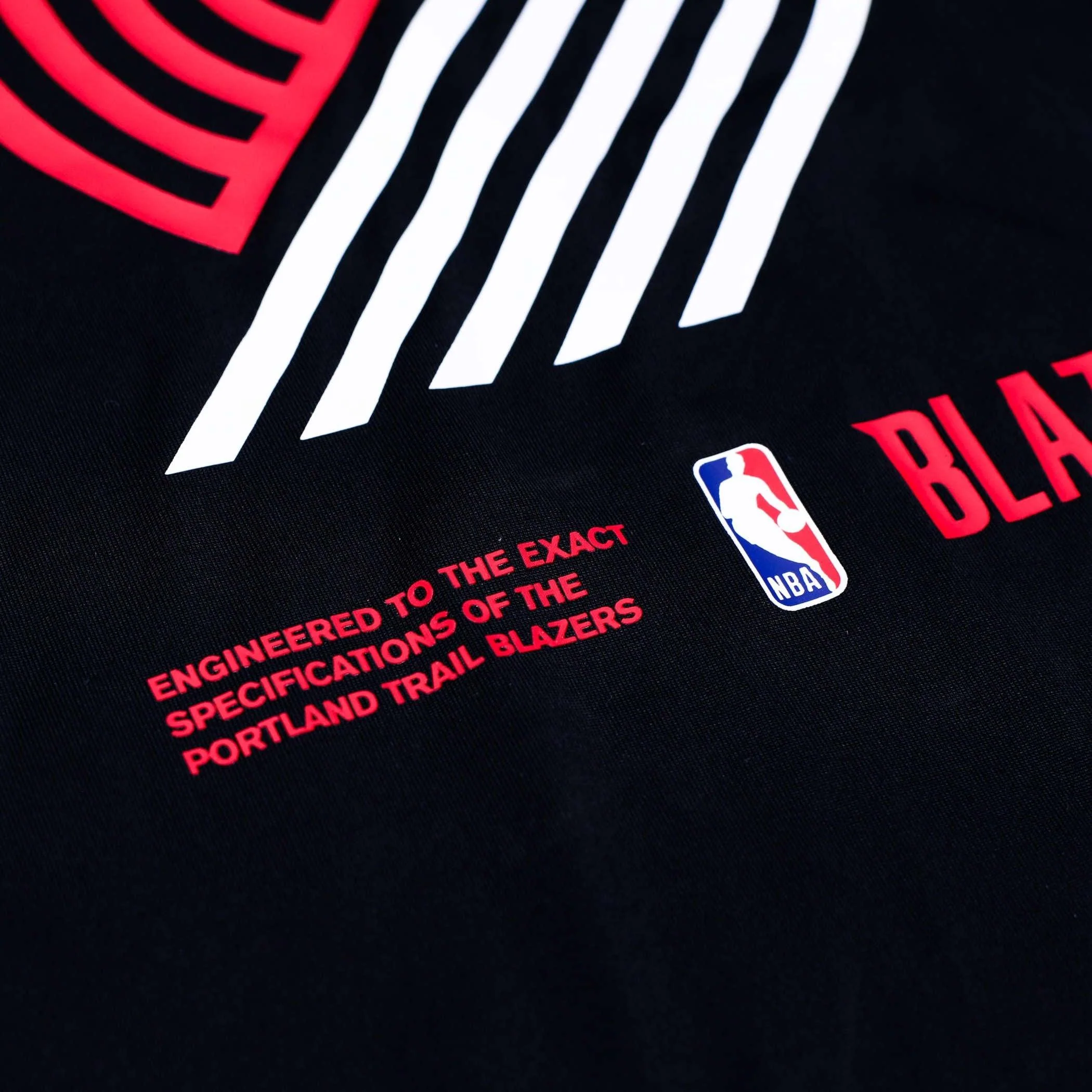 Nike Logo Pregame Long Sleeve T-Shirt - Image 3