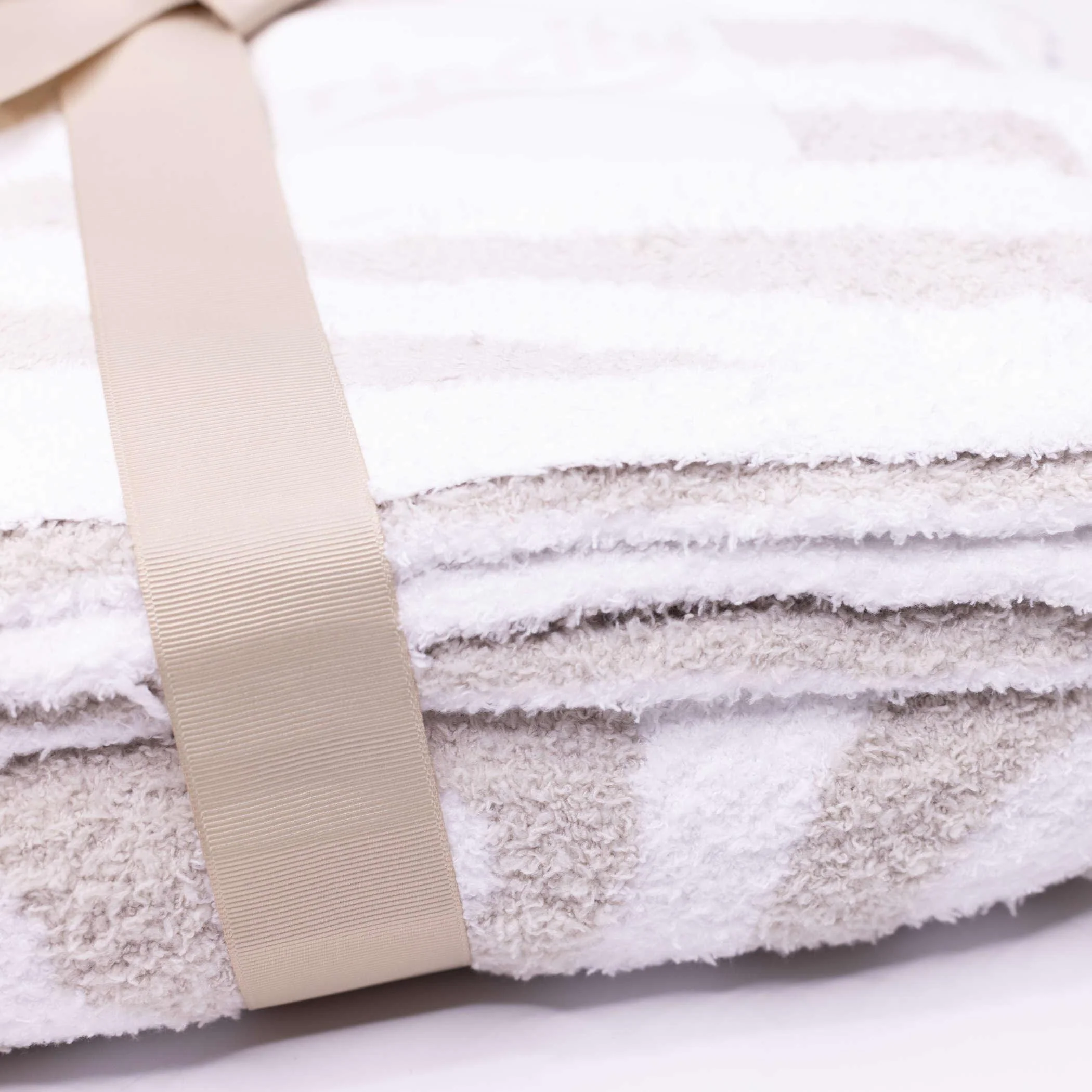 Luxe Dream Throw - Image 5