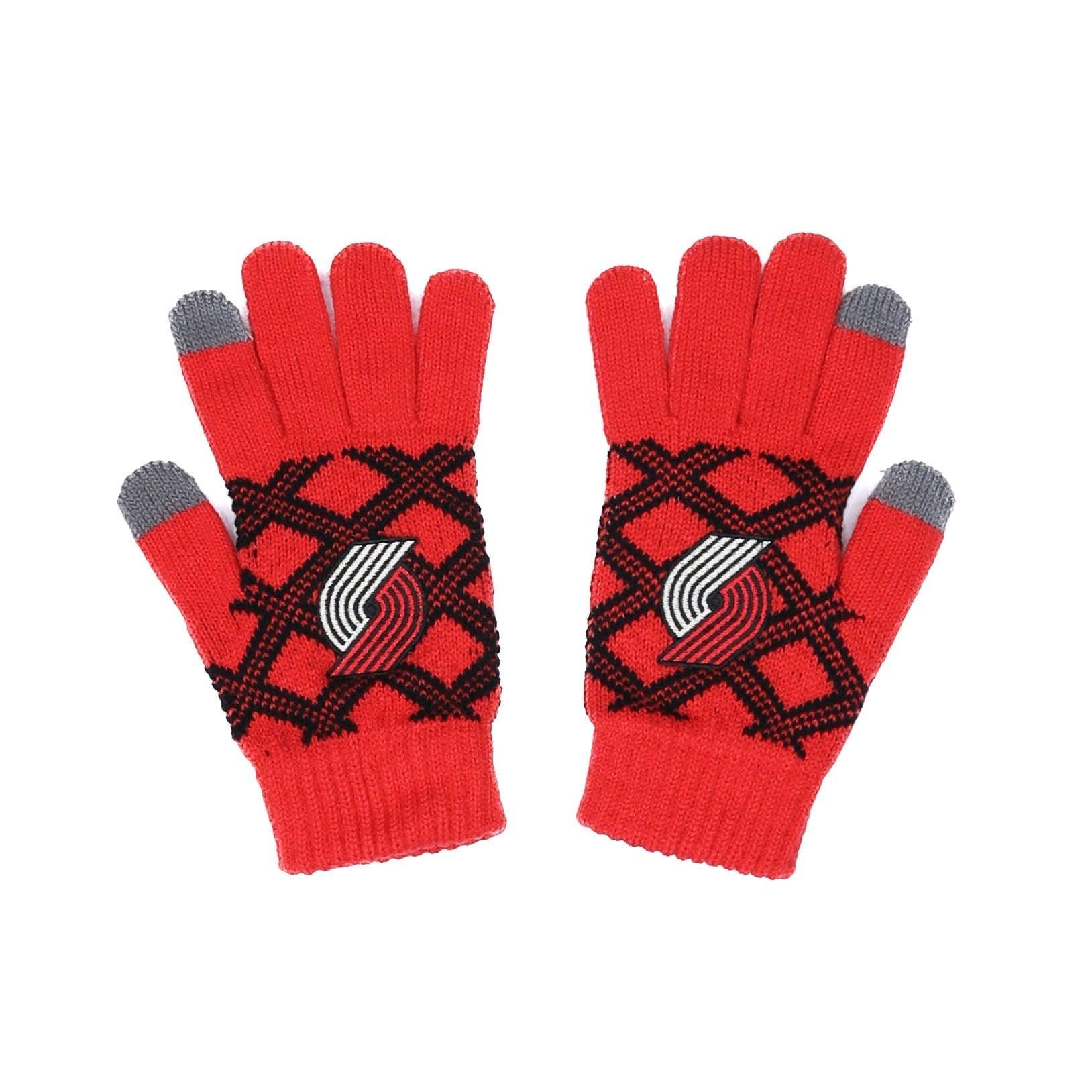 Plaid City Edition Knit Red Gloves - Image 3