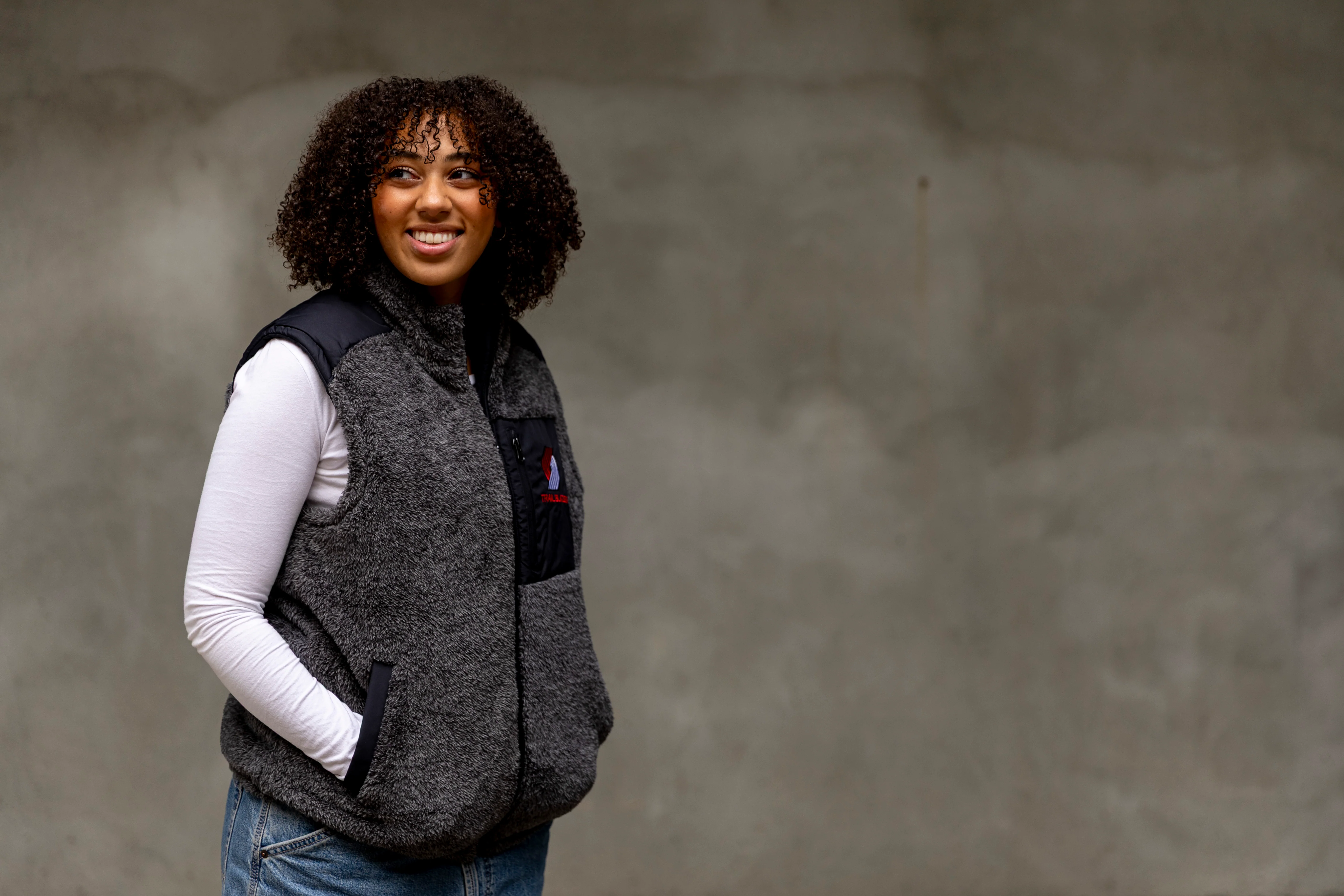 G-III Power Hitter Reversible Vest - Image 4