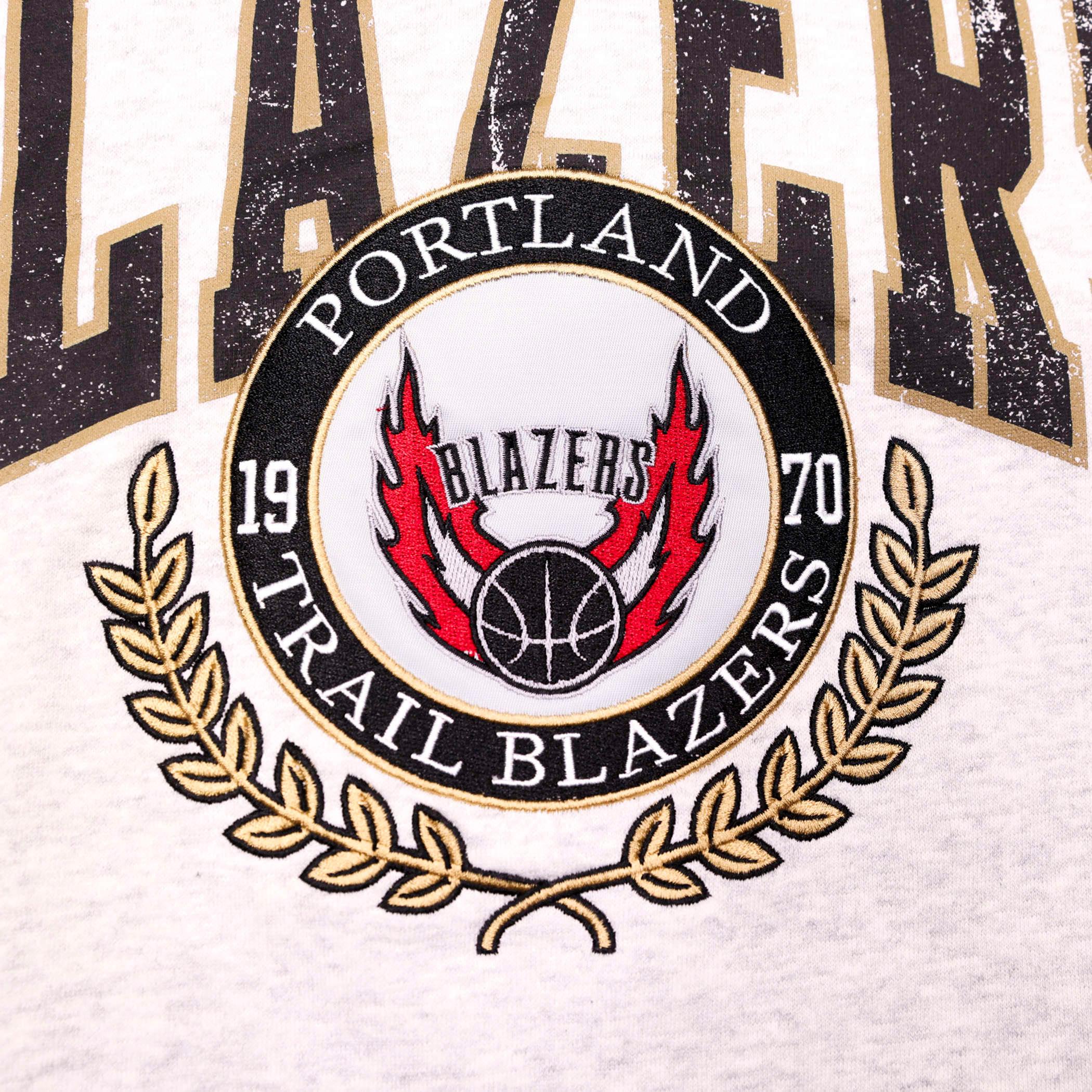 Mitchell & Ness Vintage Logo Crewneck - Image 5
