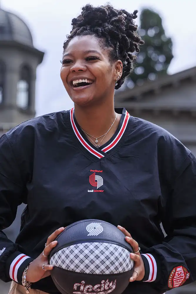 Mitchell & Ness Vintage Logo Nylon Pullover - Image 2