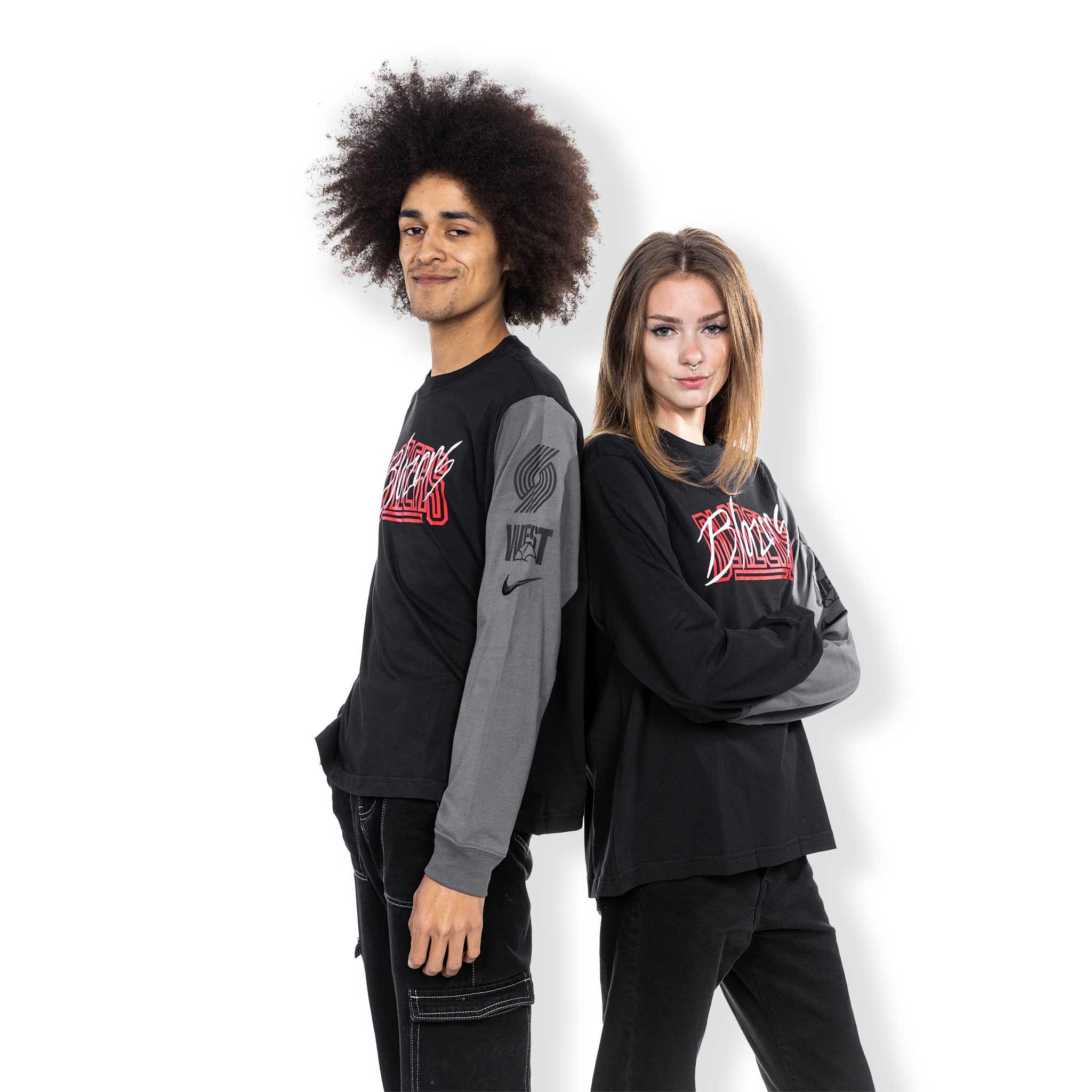 Nike Women's Long Sleeve Black T-shirt - Image 7