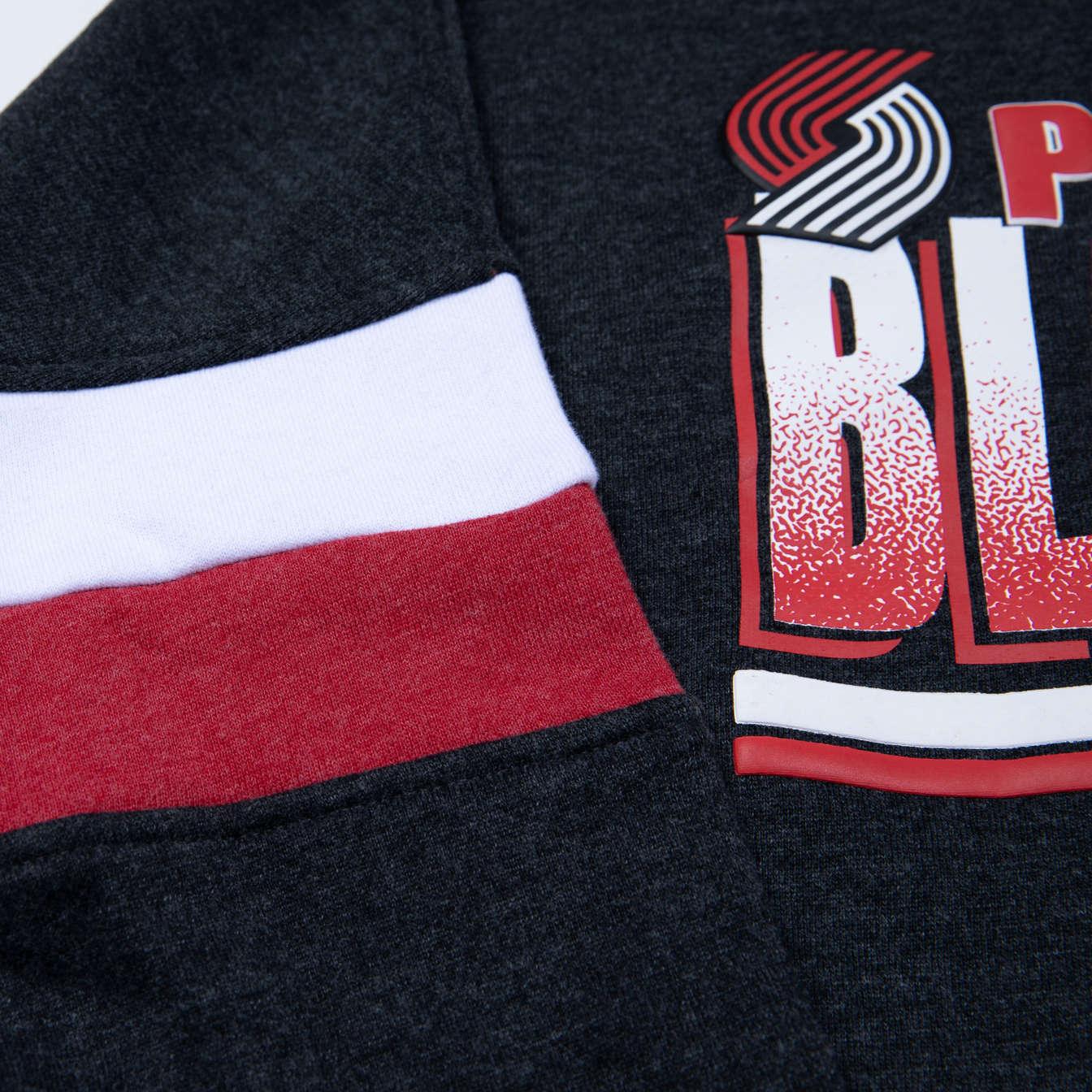 New Era Women's Blocked Black Snap Crewneck - Image 5