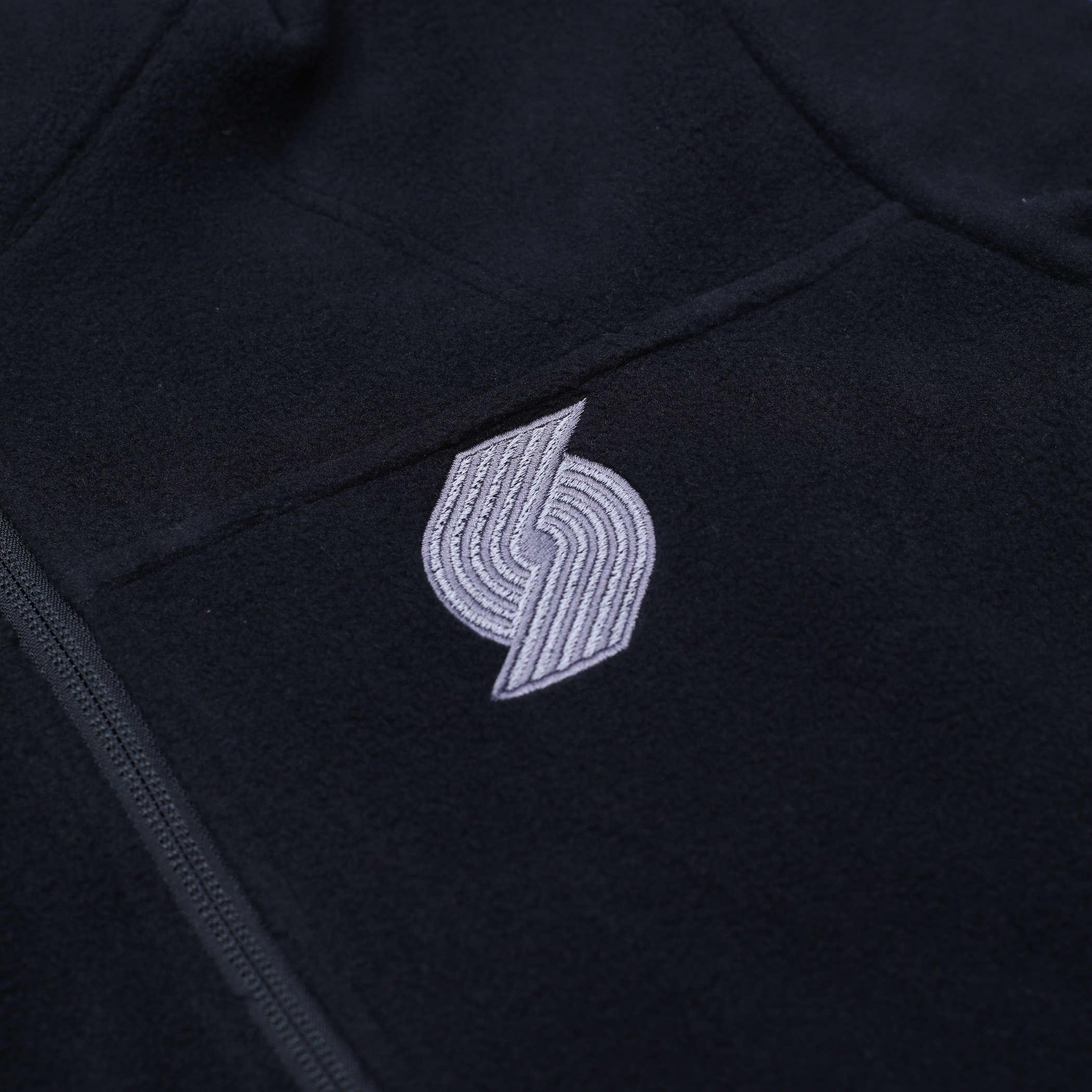 Columbia Sportswear Women's Give And Go Black Fleece Jacket - Image 2